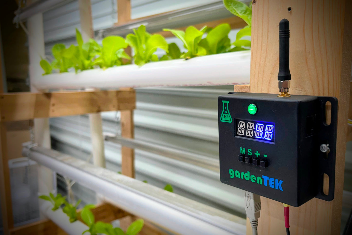 gardenPH: Smart pH Monitoring for Hydroponics